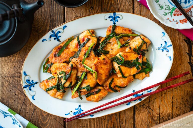 Chicken Stir-fry with Garlic Chives • Just One Cookbook